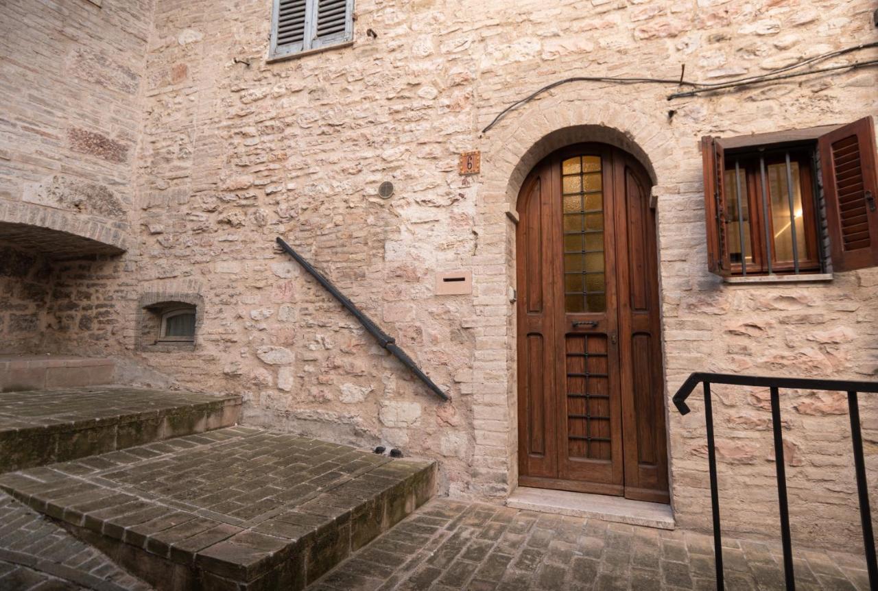 Brunelli Appartamenti Asís Exterior foto
